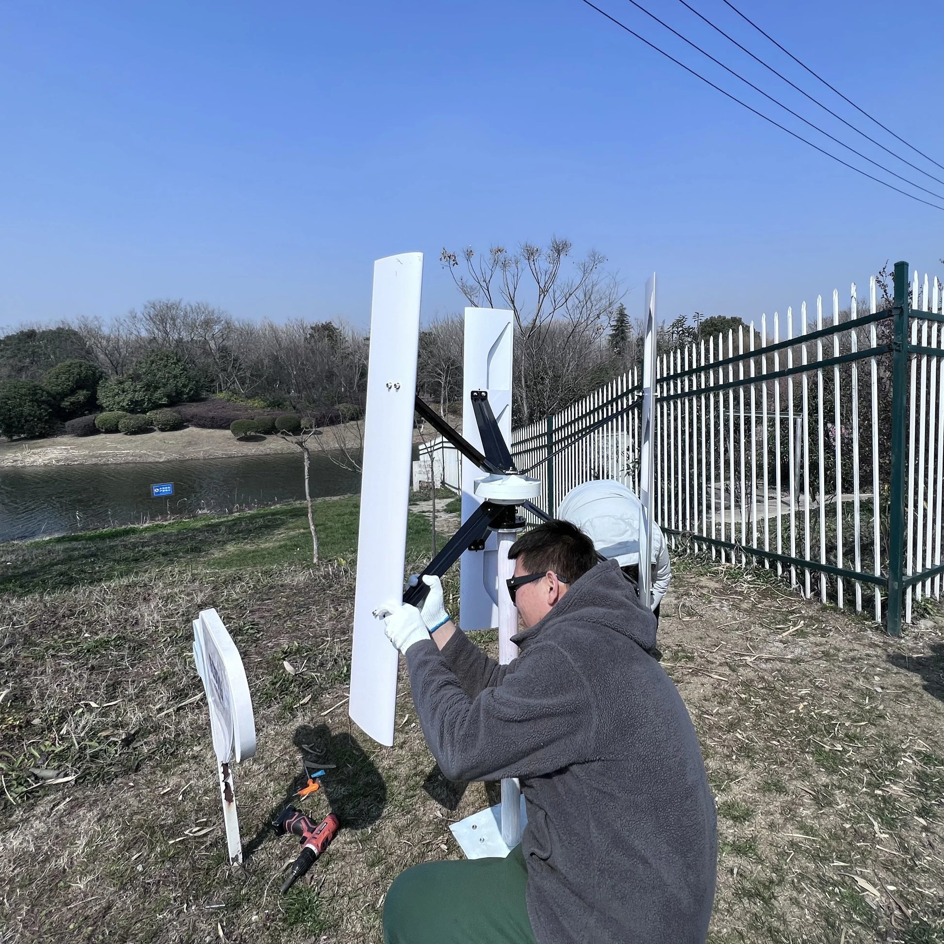 Vertical Wind Turbine 1000W 2000W 12V/24V/48V Maglev Generator Low Wind Speed Start Free Energy 3 Phase AC Windmill For Home Use by 54Grid - Renewable Energy Store